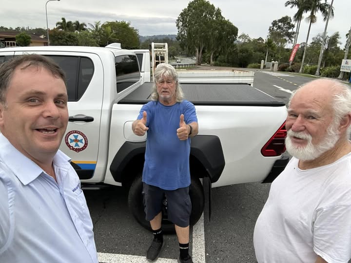 Community Roadside Oxenford 9 Nov 2025